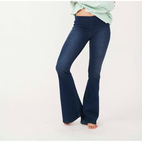 We the free Free People  PENNY PULL-ON FLARE JEANS blue motif size 29 new - Picture 1 of 8